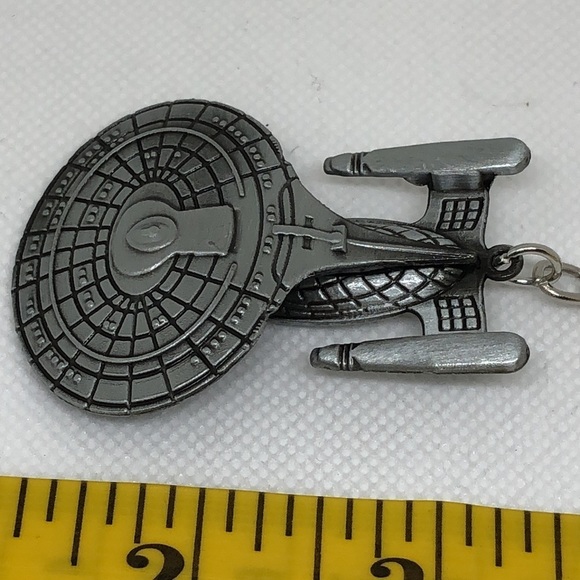 Space Ship Key Chain Silver Tone - Picture 3 of 7